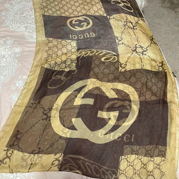 Designer scarf Gucci - Picture 3 of 8